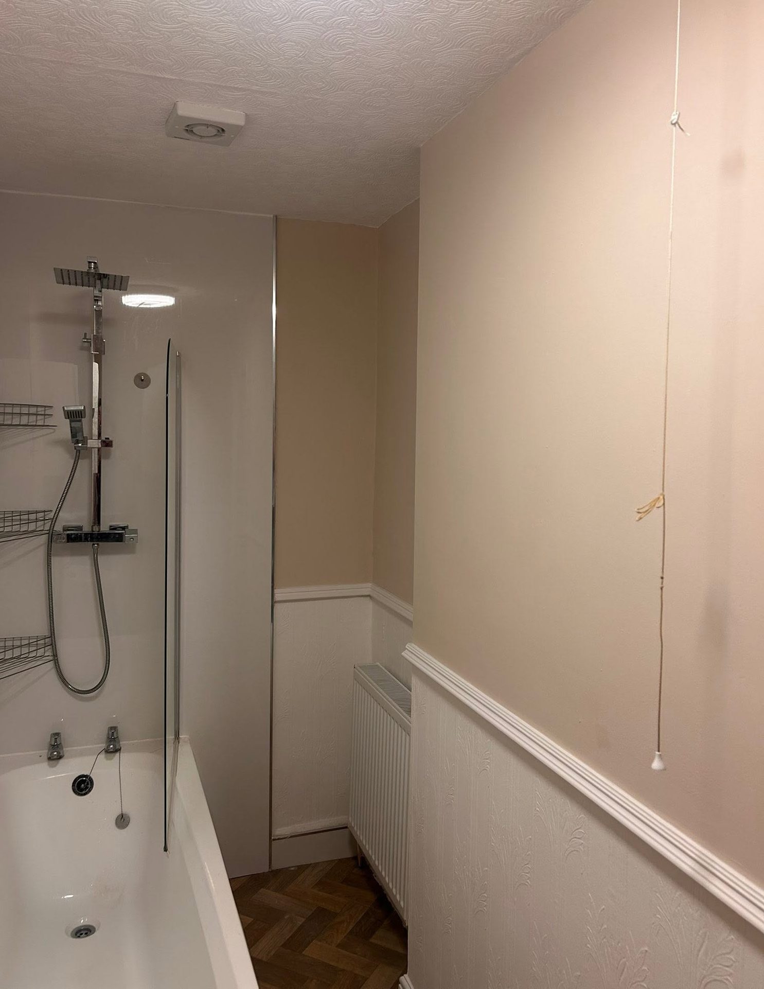 Bathroom walls freshly painted by Fletcher's StrokeWorks